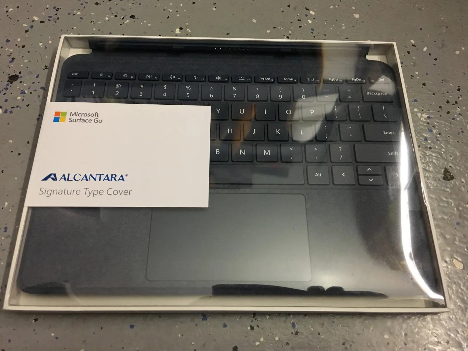 Microsoft Surface Go Original Keyboard ( New )
