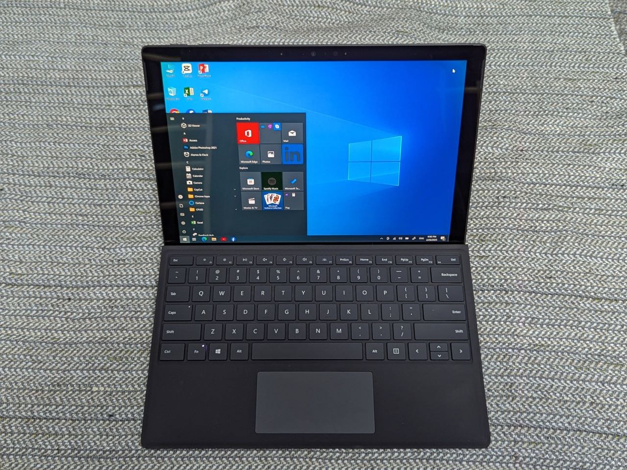 Microsoft Surface pro 7+ i5/8BG/256GB