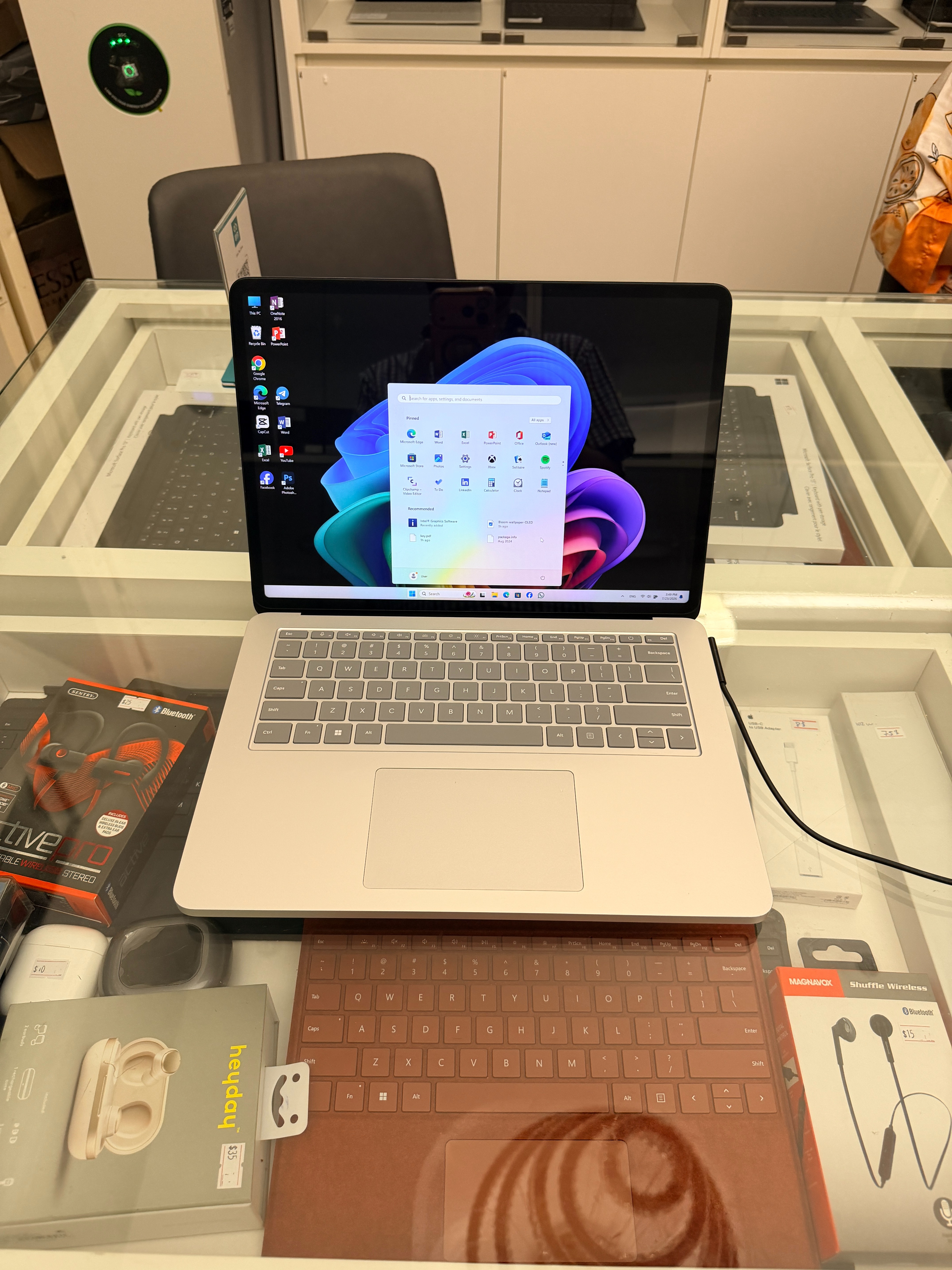 Microsoft Surface Laptop studio 2 14.4", 32GB RAM 1TB SSD