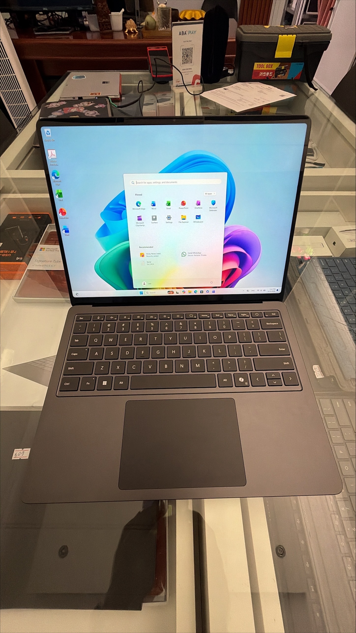 Microsoft surface laptop 7 /X12c/32GB/1TB