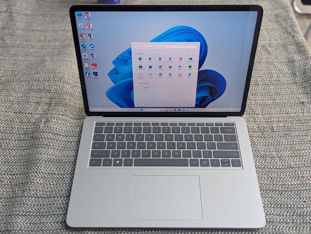 Microsoft surface Laptop studio 1, i7/RAM 16GB/SSD 512GB/RTX 3050Ti